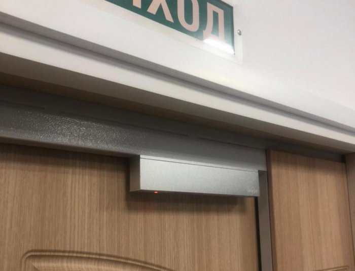 СКУД в офис с магнитным замком по картам