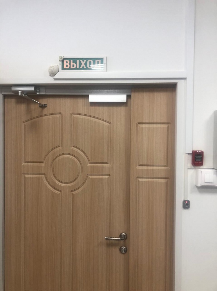 СКУД в офис с магнитным замком по картам