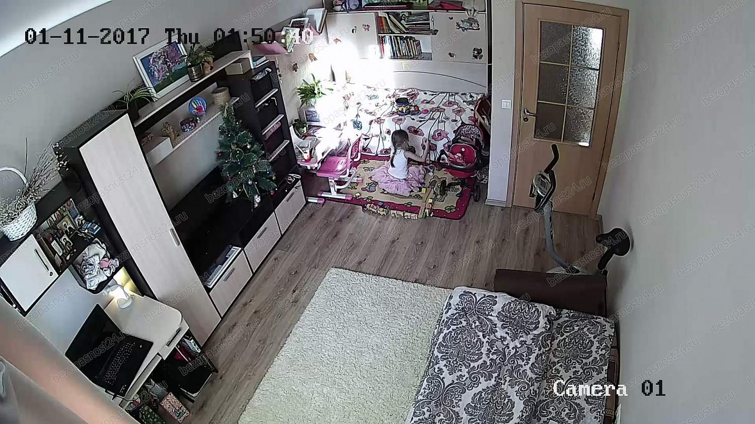 вид с камеры на детскую комнату